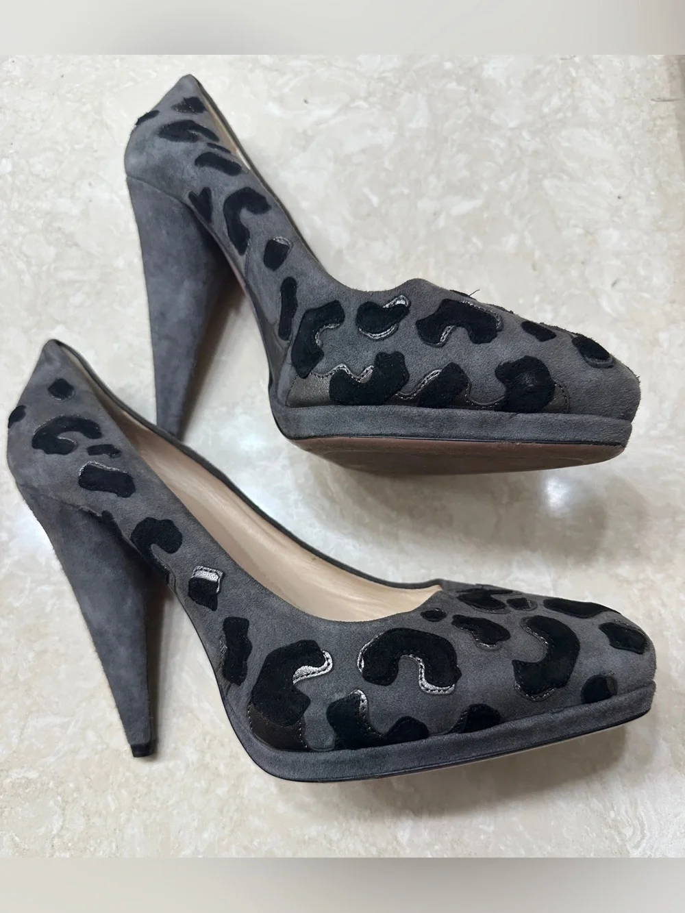 Prada Stiletto Heels Charcoal Grey Black Silver Suede Animal Leopard 39.5 US 9